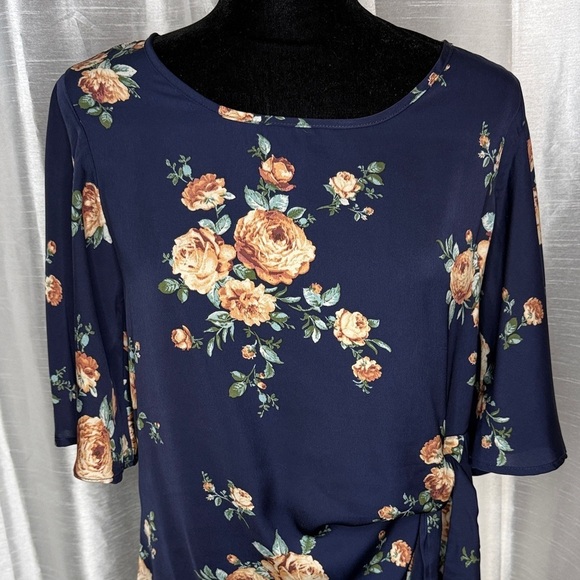 Les Amis Tops - Les Amis Navy Blue Floral Blouse Cape Sleeve Side Tie Semi Sheer Flowy Women’s S